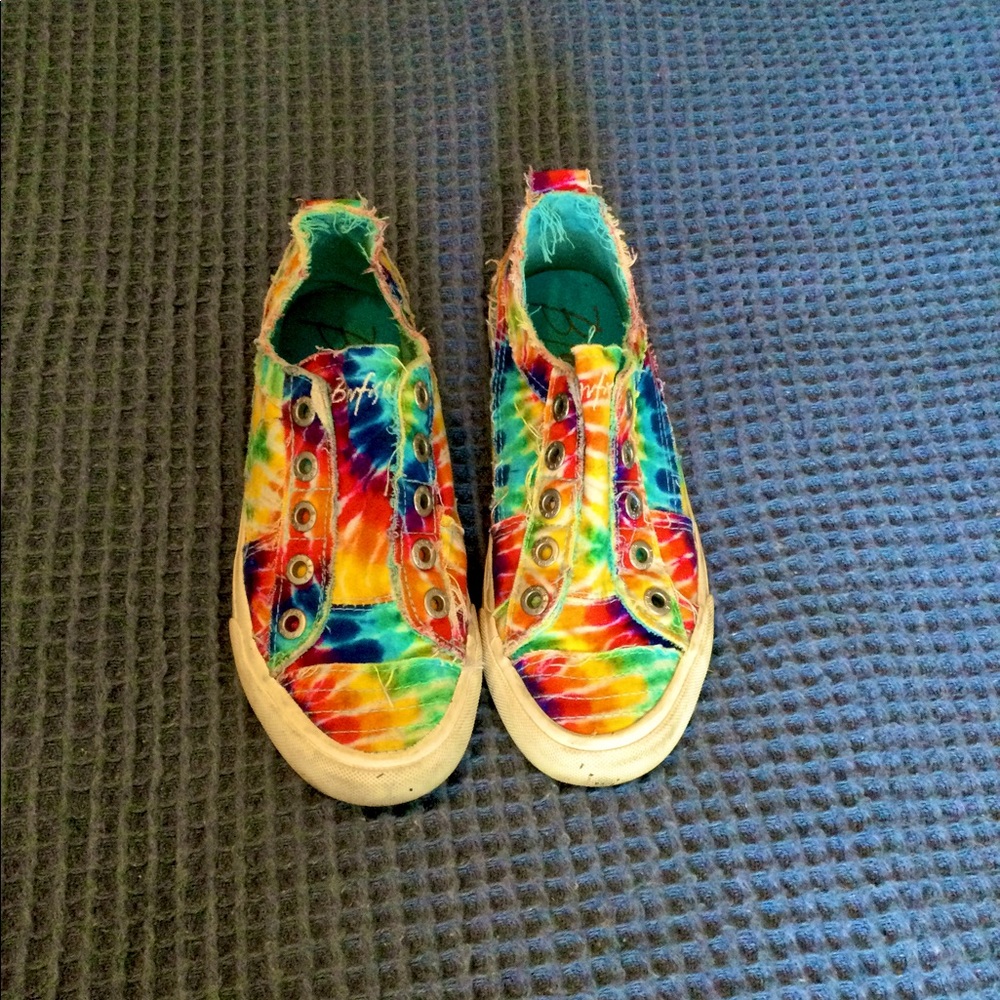 Rainbow fashion sneakers